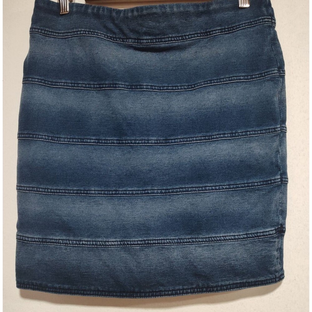 BCBG MAXAZRIA Women Denim Blue Mini Skirt Tier Bandage Style Elastic Waist Sze M